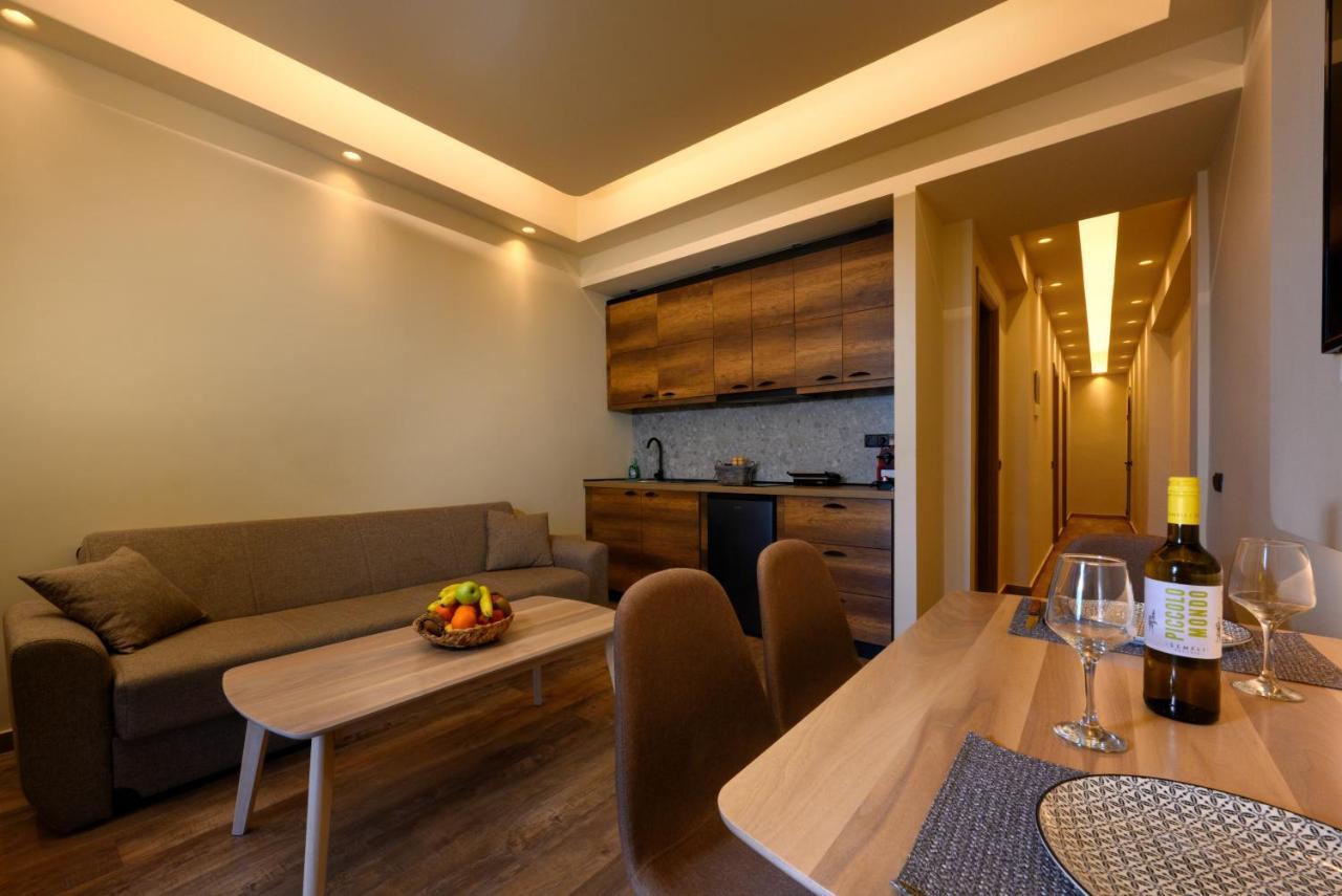 Seven Keys Luxury Suites Achilleion ภายนอก รูปภาพ