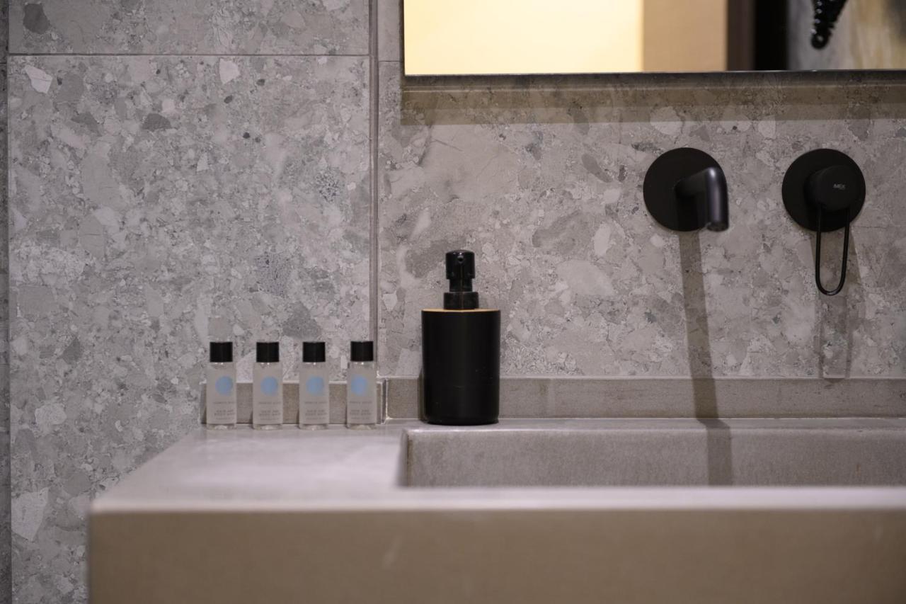 Seven Keys Luxury Suites Achilleion ภายนอก รูปภาพ