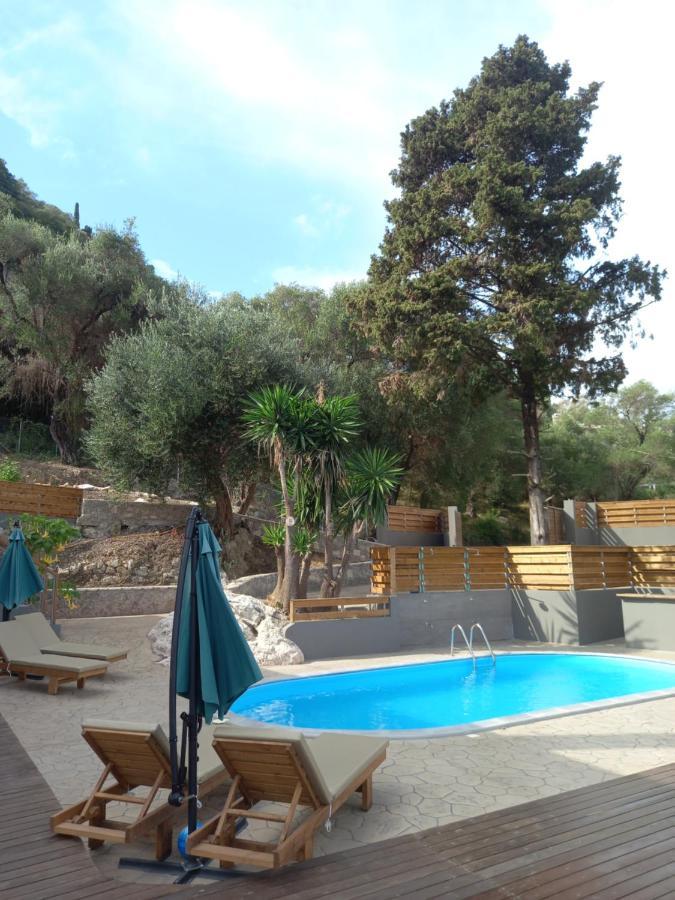 Seven Keys Luxury Suites Achilleion ภายนอก รูปภาพ