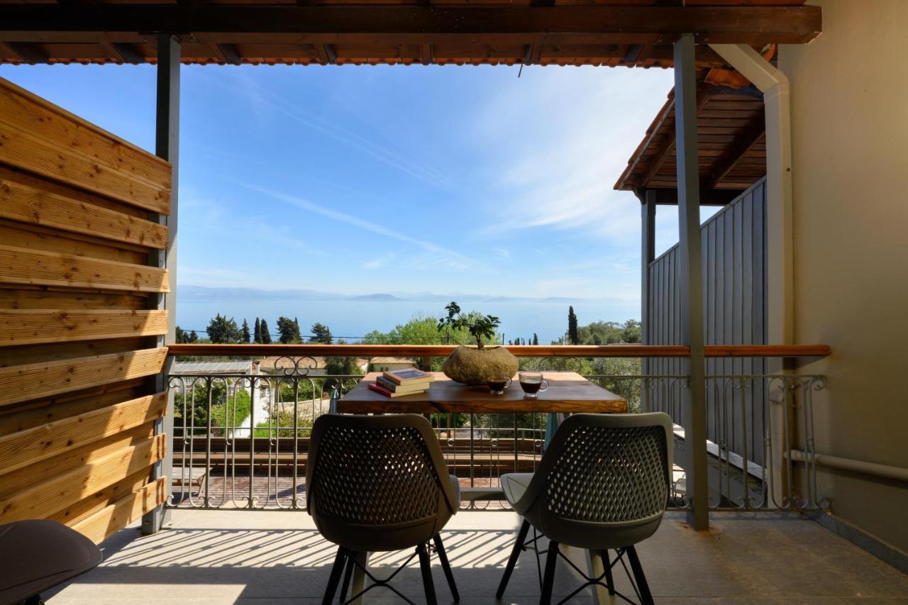Seven Keys Luxury Suites Achilleion ภายนอก รูปภาพ