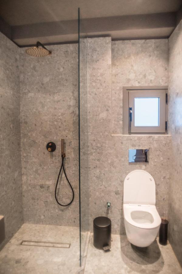 Seven Keys Luxury Suites Achilleion ภายนอก รูปภาพ