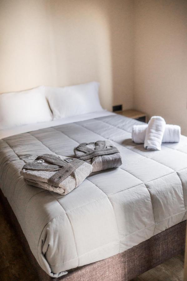 Seven Keys Luxury Suites Achilleion ภายนอก รูปภาพ