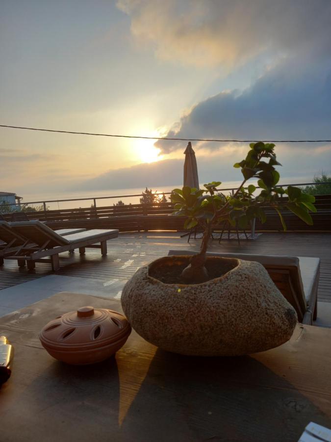 Seven Keys Luxury Suites Achilleion ภายนอก รูปภาพ